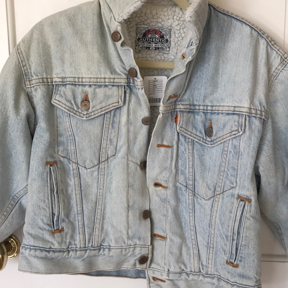 Cropped Winter Levi Denim Jacket